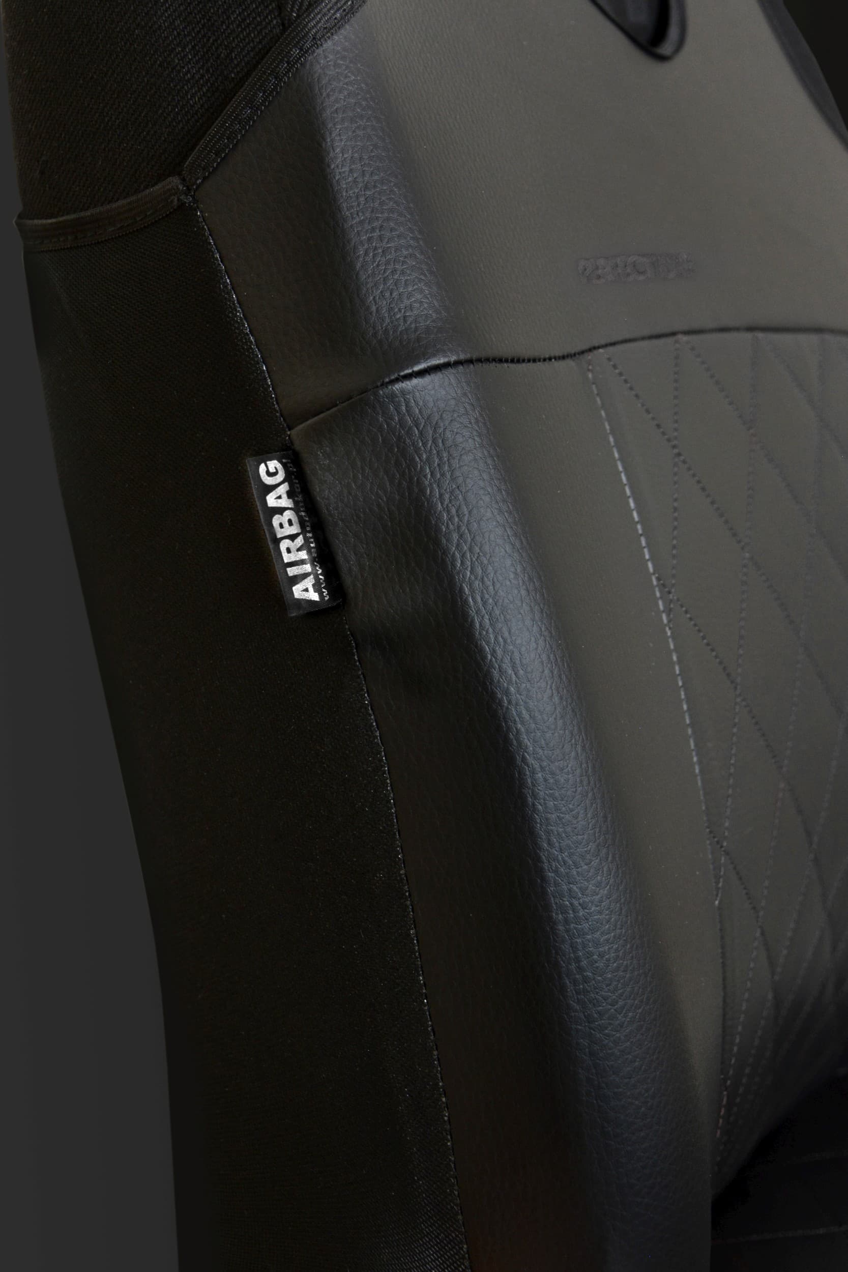 Detail van gecertificeerde naad voor zijairbags
